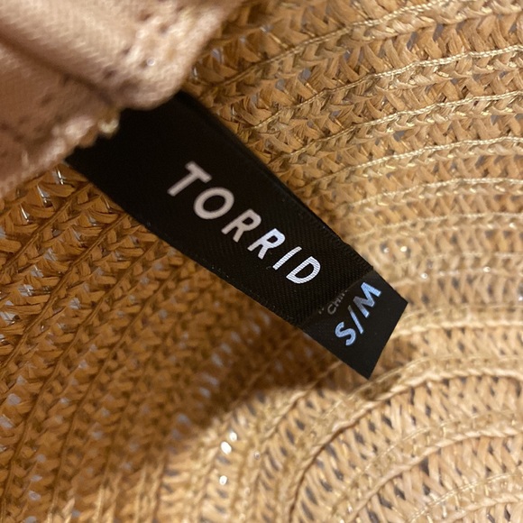 Torrid Straw Hat with Black Ribbon EUC - Picture 4 of 6